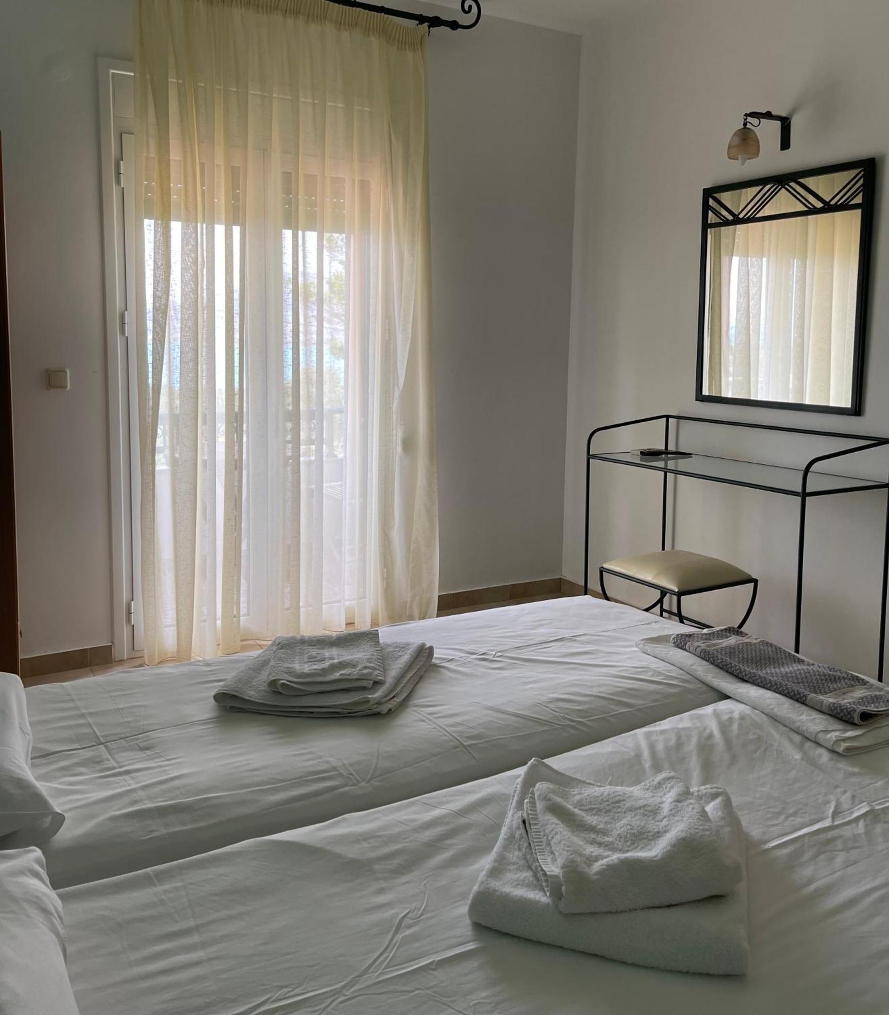 Niriides Rooms إيلافونيسوس المظهر الخارجي الصورة